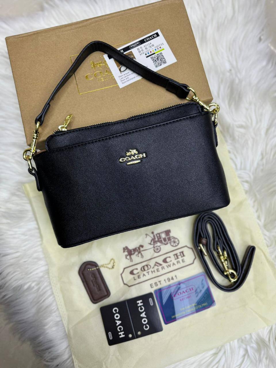 🌈 Coach 2 Straps
1️⃣ First quality +🎁
Size : 25 * 15 * 9 cm
85 dhs🪙🌨️
with box 🎁

Zain115
♥️♥️♥️