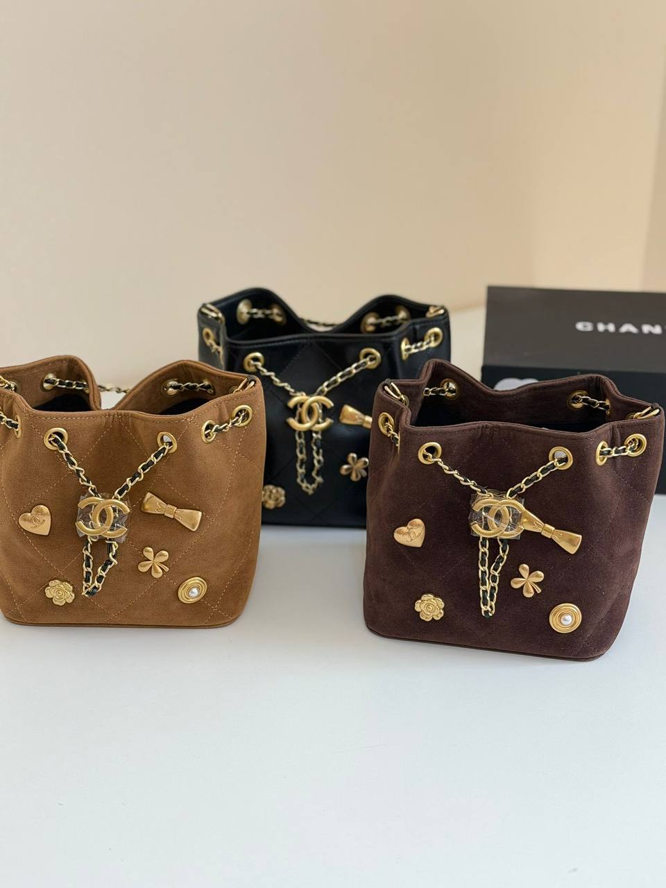 Chanel
Master
180 dhs✅

Zain134
♥️♥️♥️