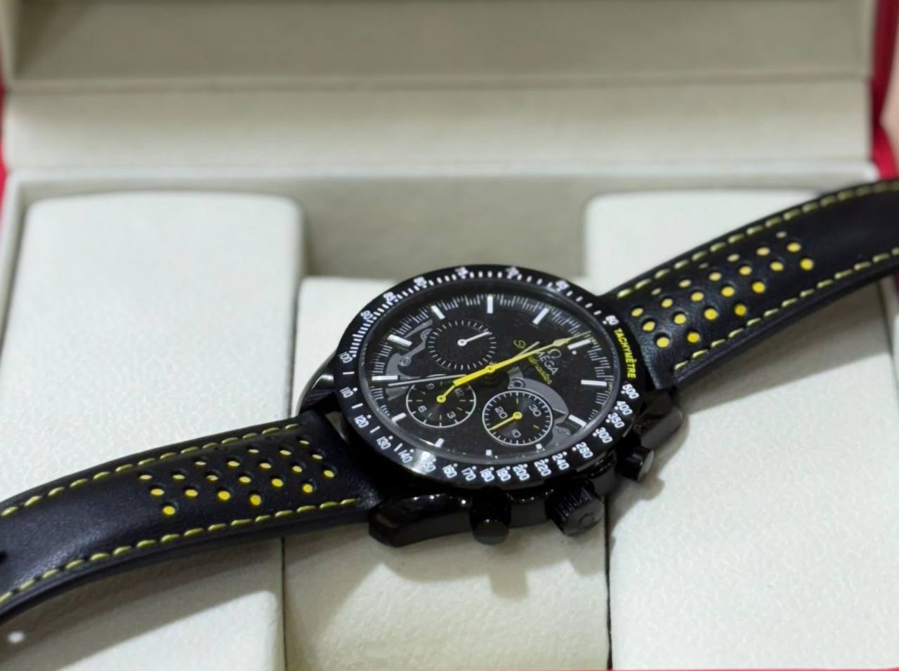 OMEGA LADY 
_male money*_

350 dhs🪙💚
____WITH BOX ______❒
🎁🎁🎁

Zain108
♥️♥️♥️