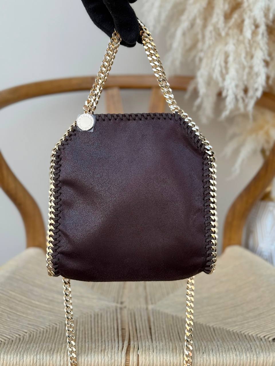 STELLA McCARTENY
18cm
330 dhs🇦🇪🇦🇪
Top quality

Zain167
♥️♥️♥️