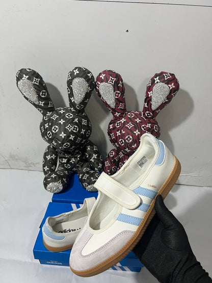 Adidas Samba Jane Cloud White and Clear Sky.
New Arrivals 🤩
36-41 AVAILABLE 😇
190 dhs🇦🇪🇦🇪

Zain242
♥️♥️♥️