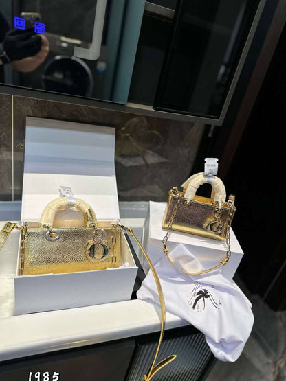 Chanel
Master🖤
20cm & 27cm👍👍

For Price 👇 WhatsApp✅
0568585901 
0507557372
0552275751 Owner Zain 👌

Zain10
♥️♥️♥️