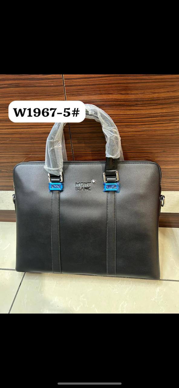 Laptop bag 
85 dhs💓

Zain190
♥️♥️♥️