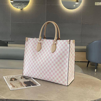 LV
85 dhs🪙💕
Size 33 CM

Zain269
♥️♥️♥️