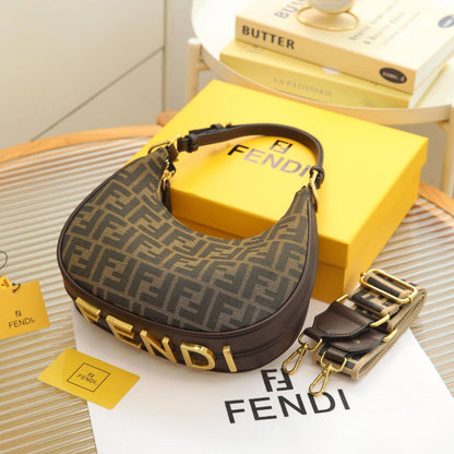 FENDI
BEST QUALITY

 WITH BOX’S 
🎁🎁🎁

110 dhs✅
SIZE 24 CM

Zain290
♥️♥️♥️