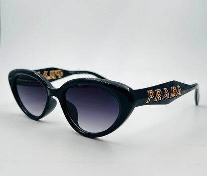 Prada💥*
Sunglasses 🕶️ 
good quality 💯
With master box 🗃️ 
50 dhs✅

Zain273
♥️♥️♥️