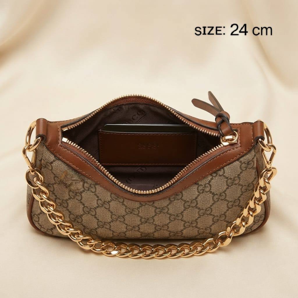 GUCCI Emblem GG
Shoulder Bag 
With Small Chain Strap
And Long belt strap
Gold Hardware
Size : 24 cm
With BOX

105 dhs🇦🇪🇦🇪

Zain239
♥️♥️♥️