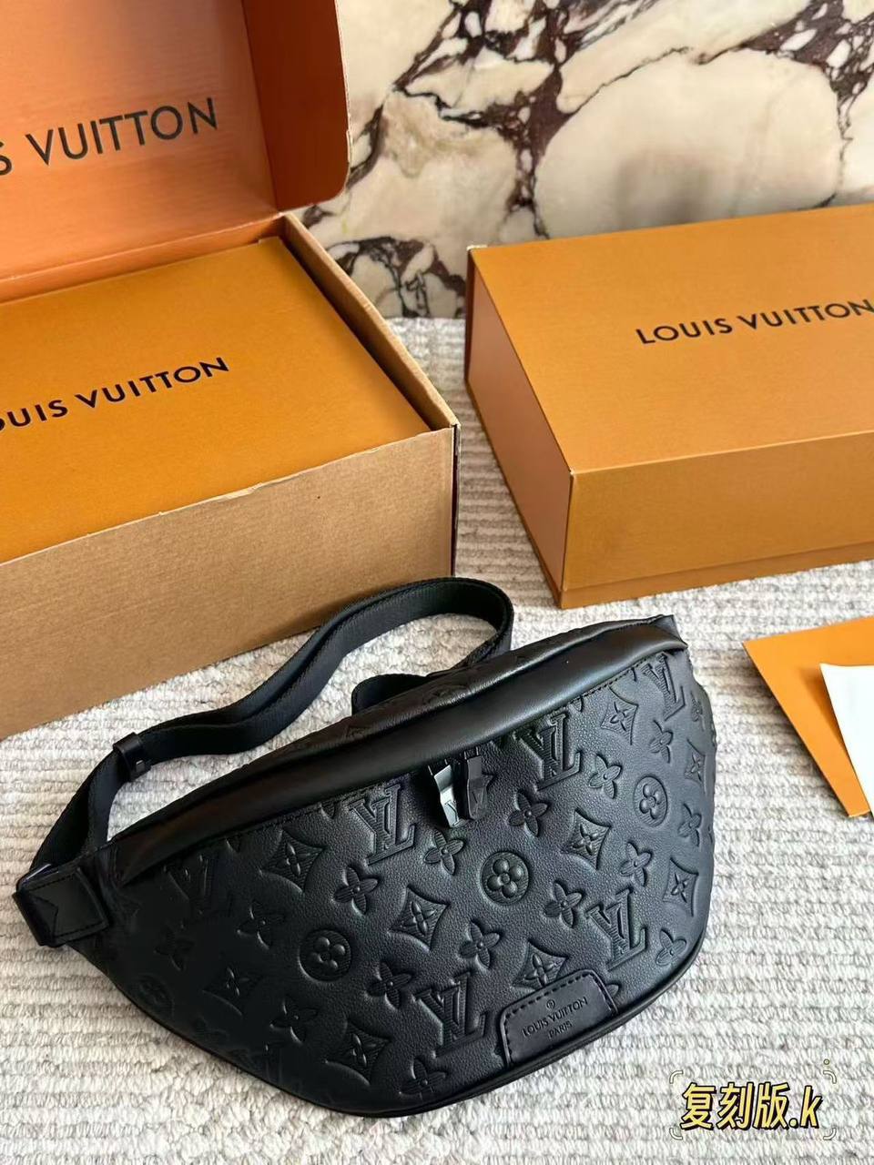 LV
Master
320 dhs✅
with Box

Zain228
♥️♥️♥️