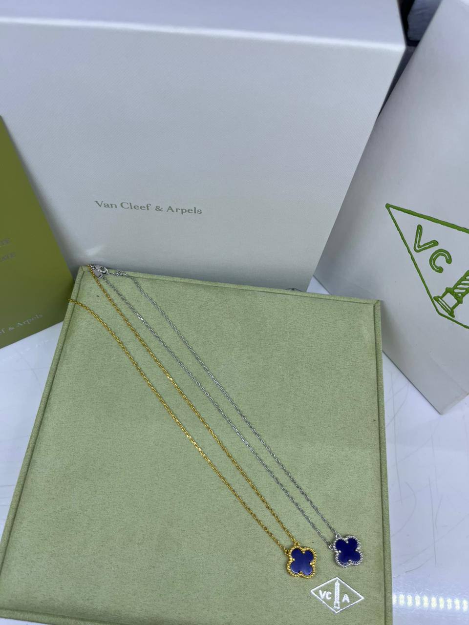 VcA
Necklace
40 dhs🪙🌨️

Zain263
♥️♥️♥️
