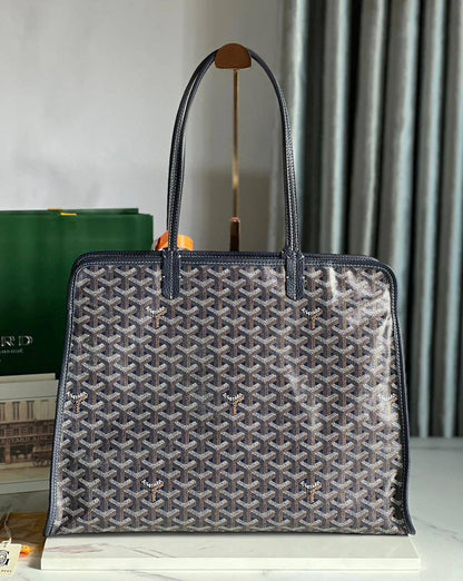 GOYARD 
COPY ONE NEW CAME 
220 dhs❤️

Zain39
♥️♥️♥️