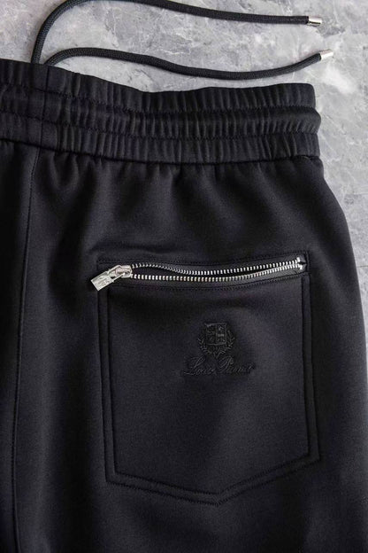 LORO PIANA
Men’s Shorts
Master Quality 
SMLXLXXL 
320 dhs✅

Zain276
♥️♥️♥️