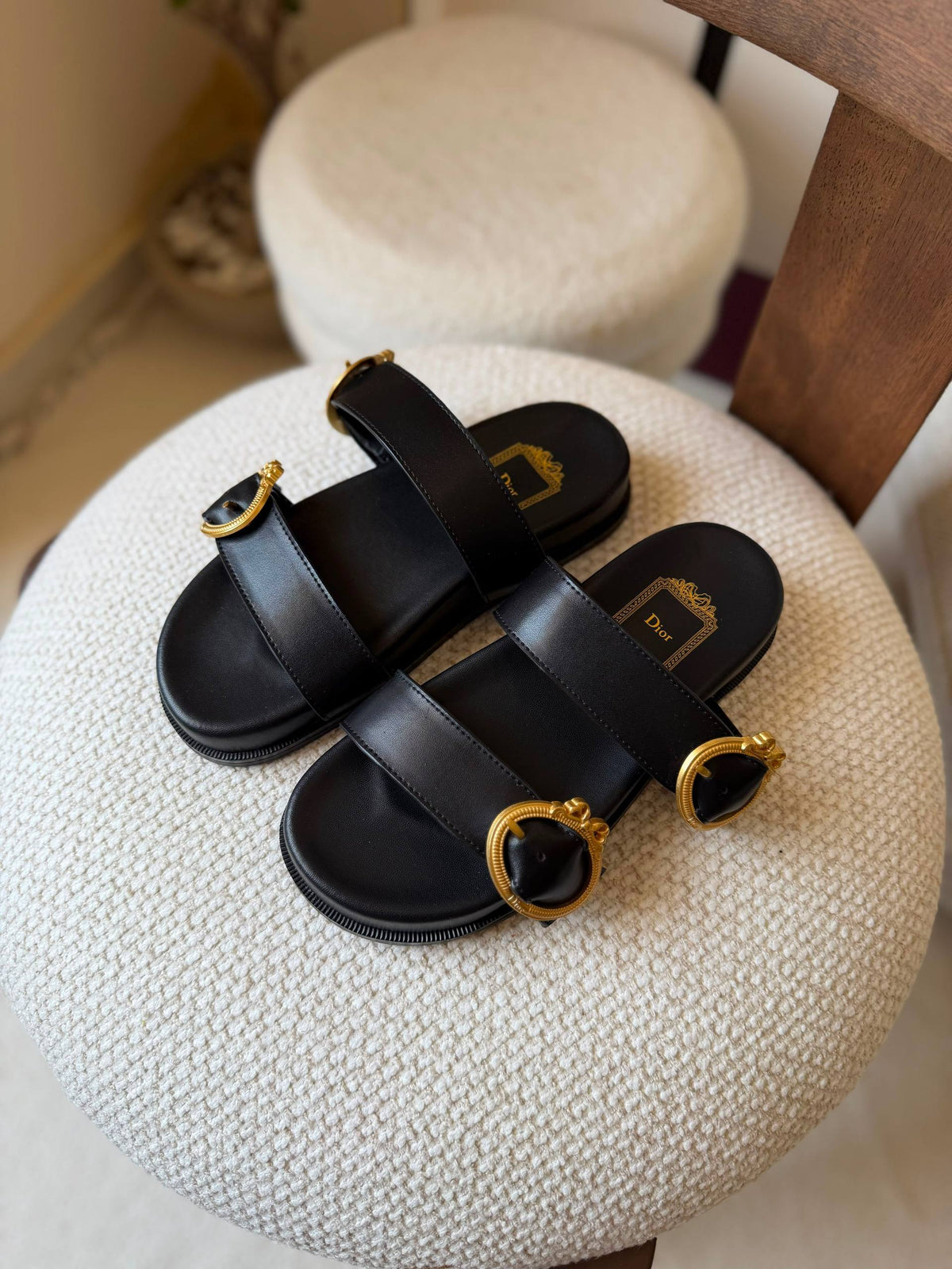 𝐃𝐈𝐎𝐑

𝐕𝐈𝐏 𝐐𝐔𝐀𝐋𝐈𝐓𝐘

𝐒𝐈𝐙𝐄 {35 𝐭𝐨 42} 
480 dhs🇦🇪🇦🇪

Zain81
♥️♥️♥️