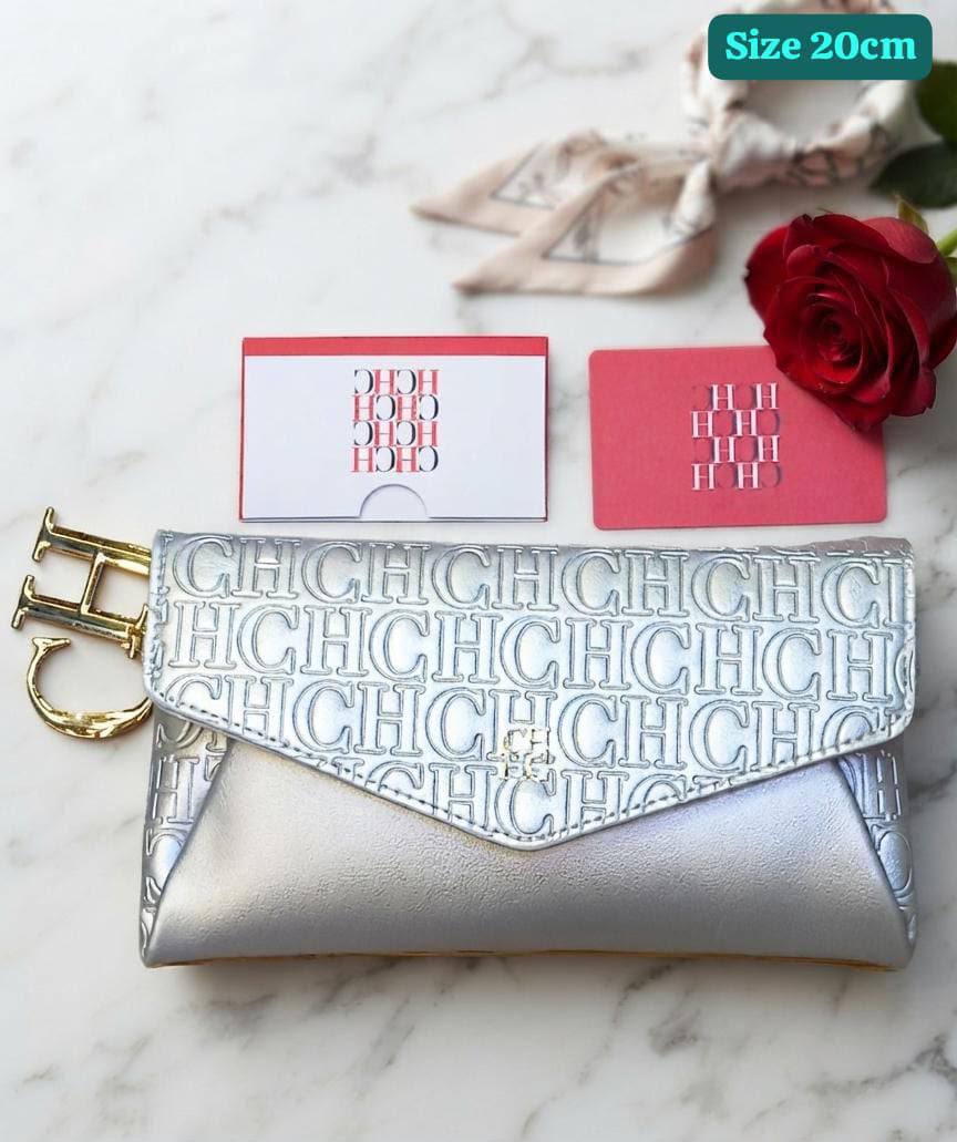 CH
Best quality
Whith box’s
95 dhs🇦🇪🇦🇪
size 20cm

Zain158
♥️♥️♥️