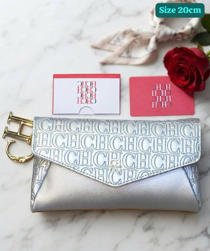 CH
Best quality
Whith box’s
95 dhs🇦🇪🇦🇪
size 20cm

Zain158
♥️♥️♥️