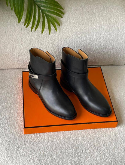 Boots 
For Price 👇 WTSP Text Zain 0568585901

Zain171
♥️♥️♥️