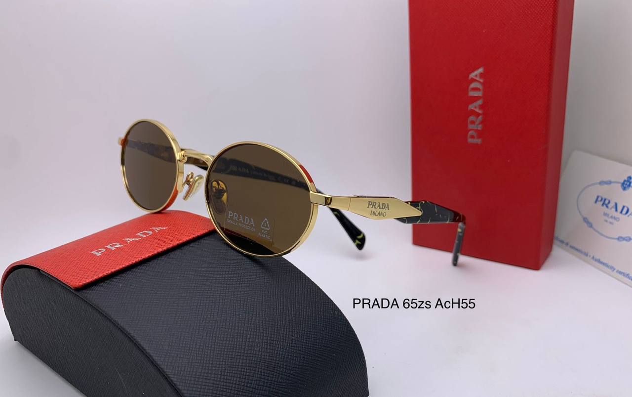 Prada
Mens
Master 
180 dhs✅

Zain126
♥️♥️♥️
