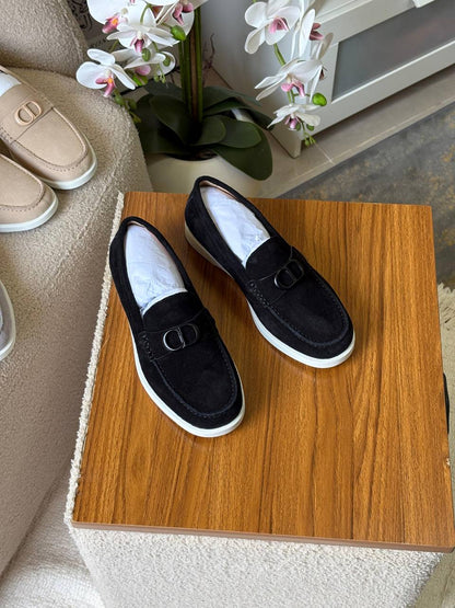 Dior Granville Loafer
*AAA quality*
*size:40 to 46*
470 dhs🪙🌨️

Zain185
♥️♥️♥️