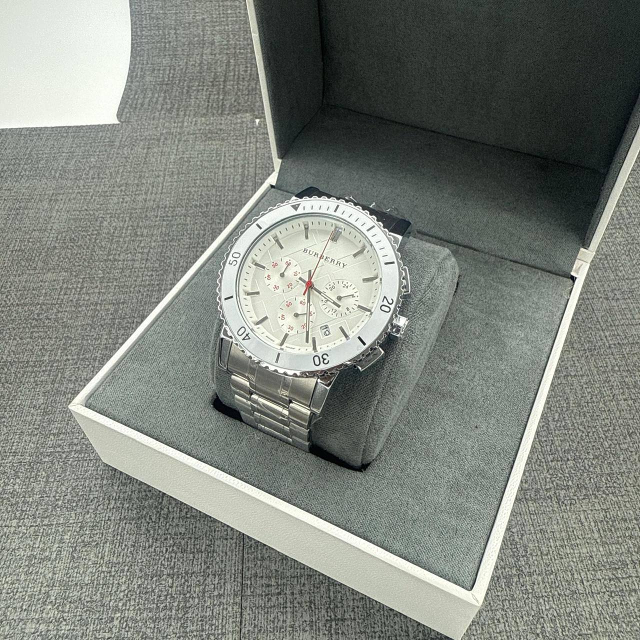 Stop watch 
80 dhs🪙

Zain45
♥️♥️♥️