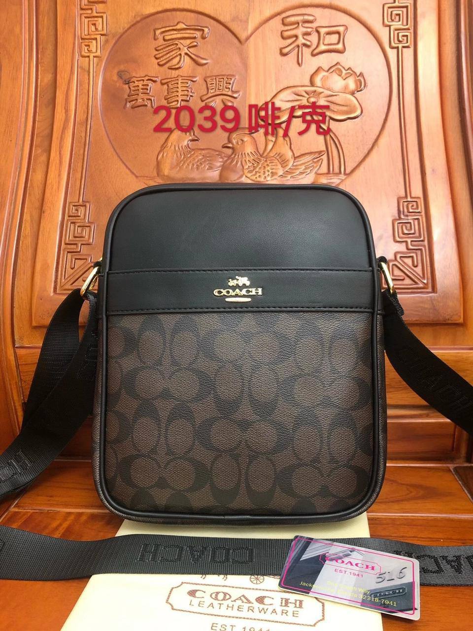 Coach
High quality 
85 dhs🇦🇪🇦🇪

Zain50
♥️♥️♥️