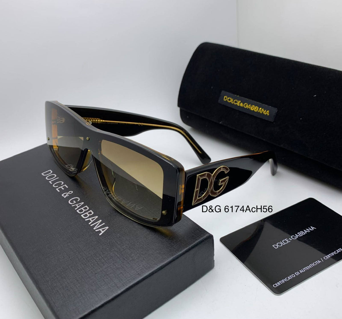 Ladies sunglasses 

master quality 
200 dhs🇦🇪🇦🇪

Zain126
♥️♥️♥️