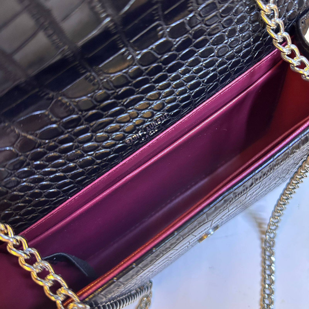 YSL 

NEW CAME
 GOOD QUALITY 

WITH BOX
100 dhs🇦🇪🇦🇪

Zain295
Zain39
♥️♥️♥️