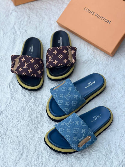 LV 
SIZE 36 to 41
100 dhs✅

Zain21
♥️♥️♥️