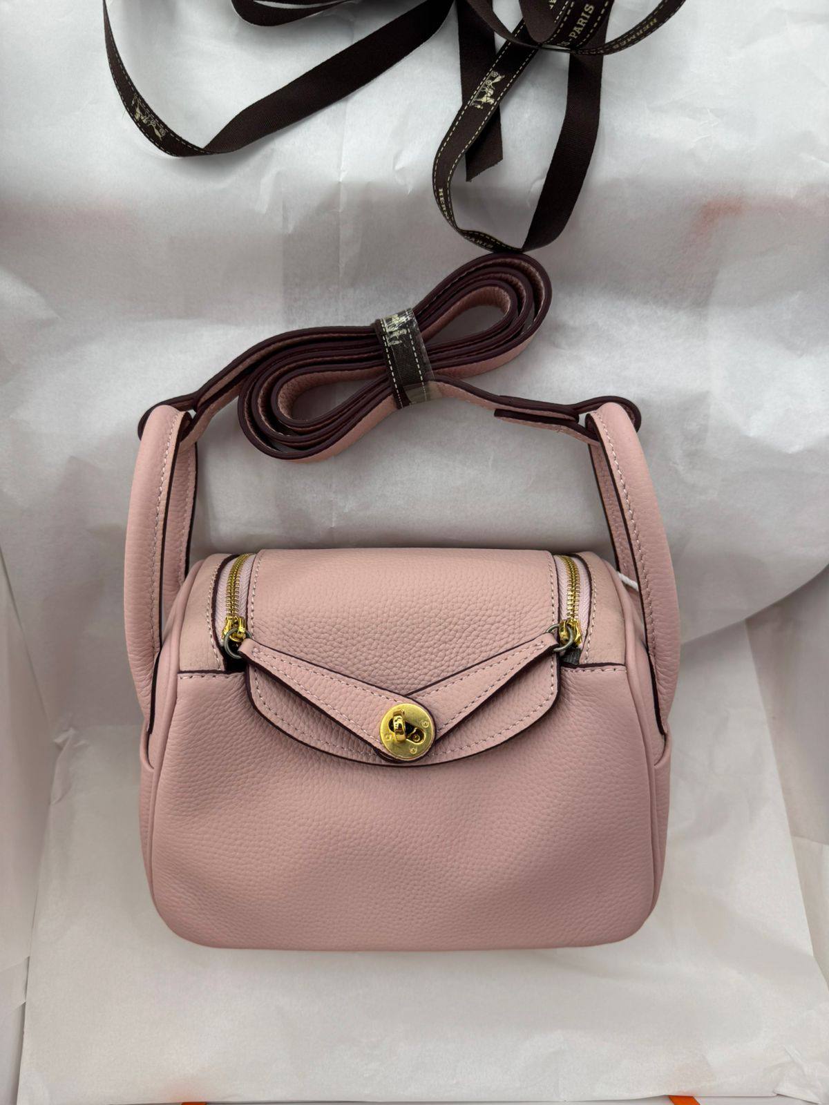 Hermes
20. Cm. 
Nice. Backing. High. Quality. 
330 dhs🪙🌨️

Zain131
♥️♥️♥️