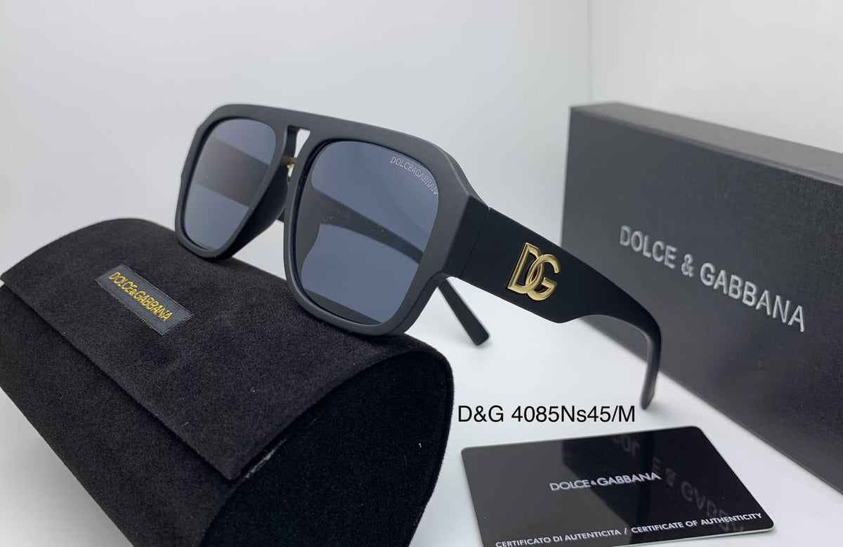 Ladies sunglasses 
D&G
70 dhs🇦🇪🇦🇪

Zain126
♥️♥️♥️