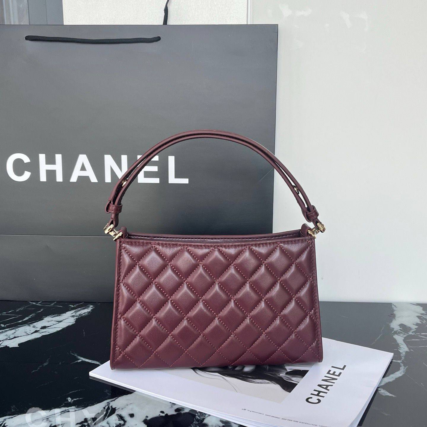 Chanel 💕💕
23cm🥰 
Master
280 dhs🌺

Zain228
♥️♥️♥️