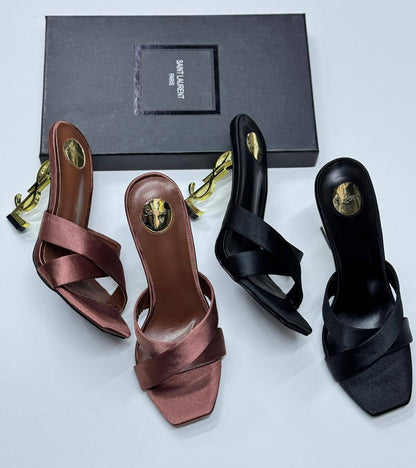 YSL
Size 36 to 41
120 dhs💓

Zain21
♥️♥️♥️