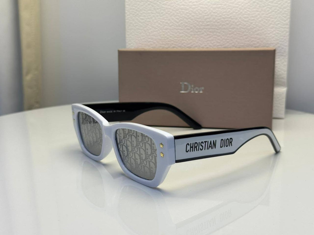 Dior
Gucci 
Miumiu
Celine
65 dhs🇦🇪🇦🇪

Good quality 
Zain182
♥️♥️♥️