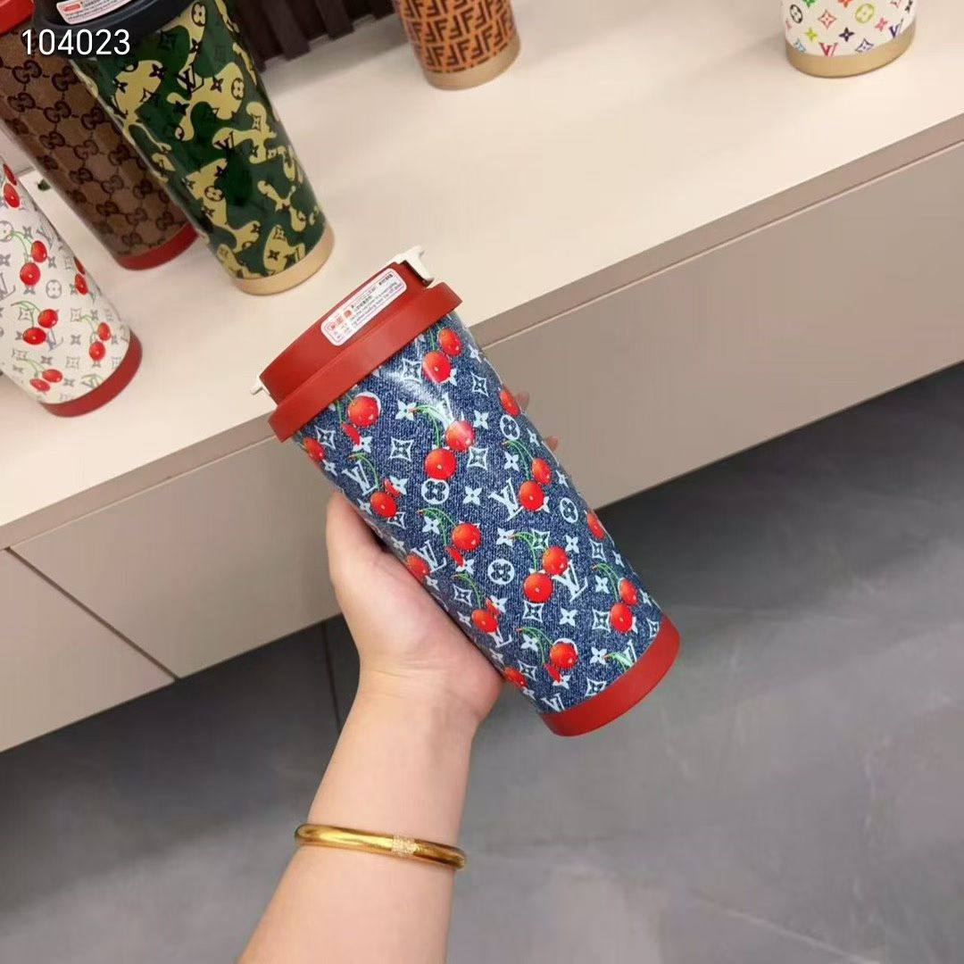 BOTTLES
70 dhs✅

Zain263
♥️♥️♥️