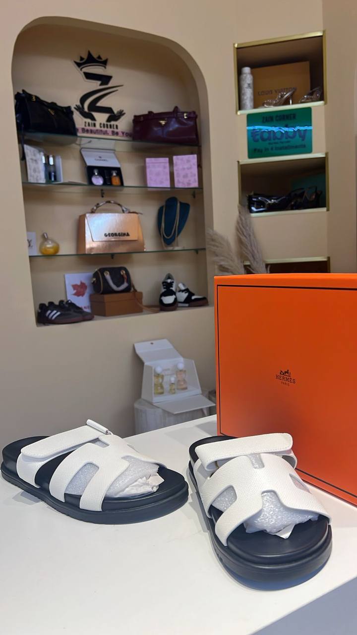 Hermes 

36-41

90 dhs 

Zain120
♥️♥️♥️