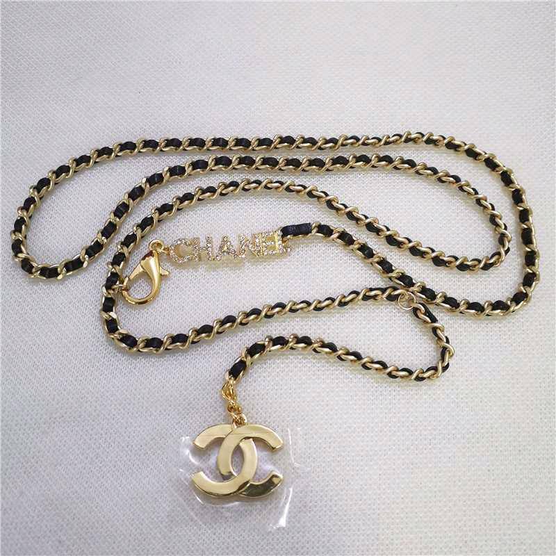 Chanel
120 dhs🪙💕 

with Box
🎁🎁🎁

Zain89
♥️♥️♥️