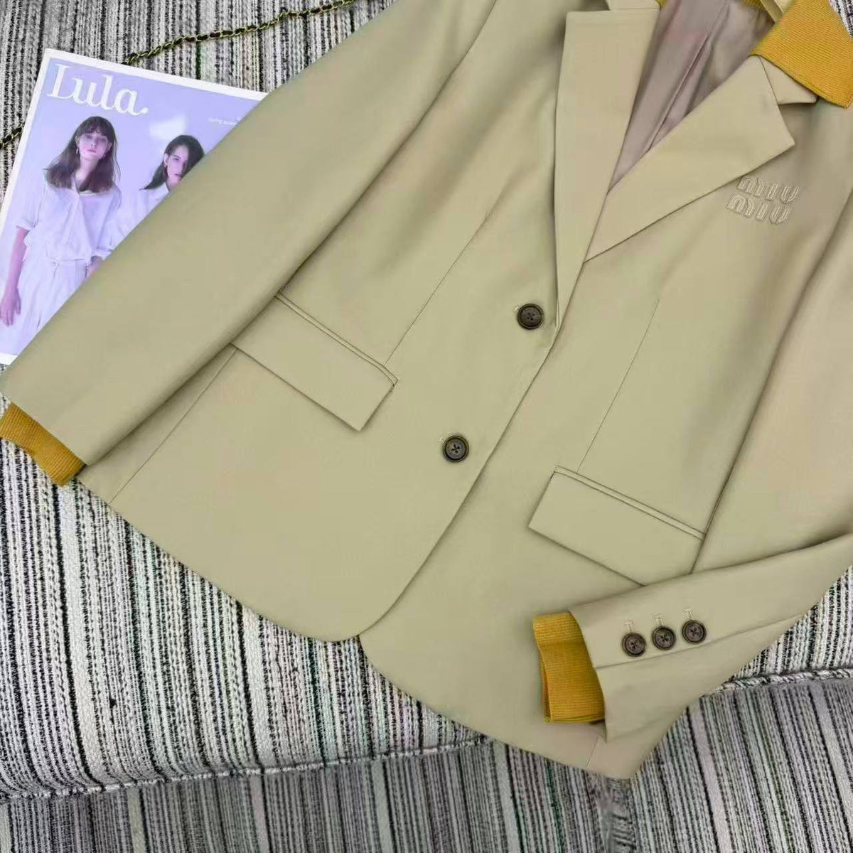 MIU MIU

Super Master quality

Sizes: S M L

400 dhs🇦🇪🇦🇪

Zain308
♥️♥️♥️