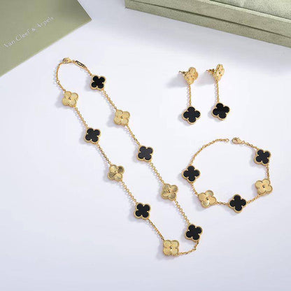 VCA
MASTER SET ✨💫
NECKLACE BRACELET EARRINGS 
WITH GOOD BOX AND PAPER BAG🛍️🎁 
250 DHS🇦🇪

Zain89
♥️♥️♥️