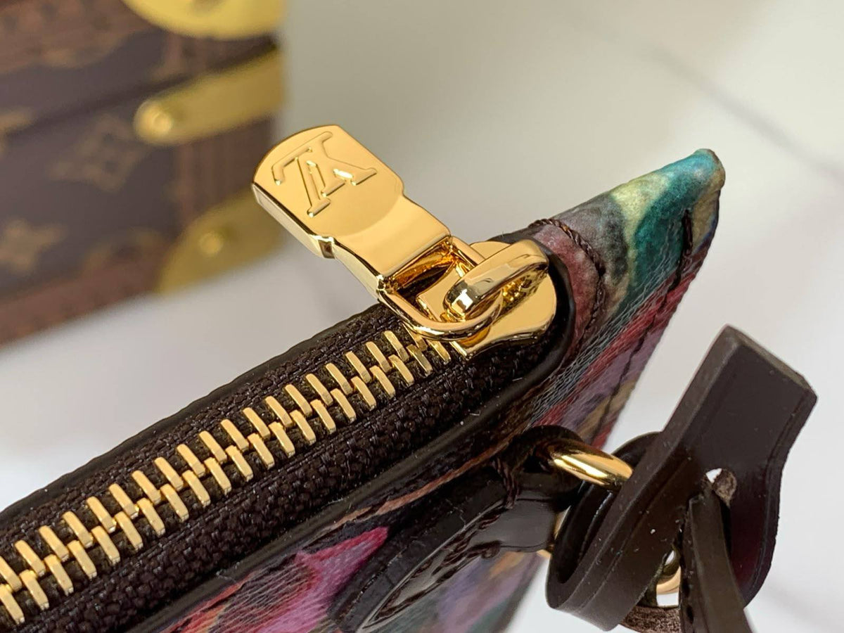 LV

 NEW DESIGN 

COPY ONE 
265 dhs🇦🇪🇦🇪

Zain295
Zain39
♥️♥️♥️
