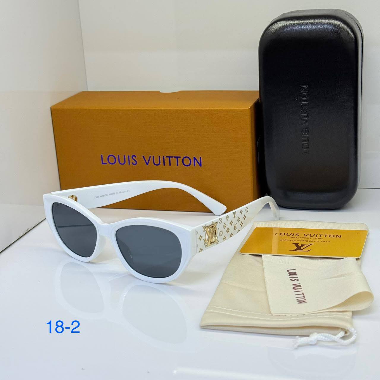 SUNGLASSES 🕶️
GOOD QUALITY 
50 dhs✅

Zain40
♥️♥️♥️