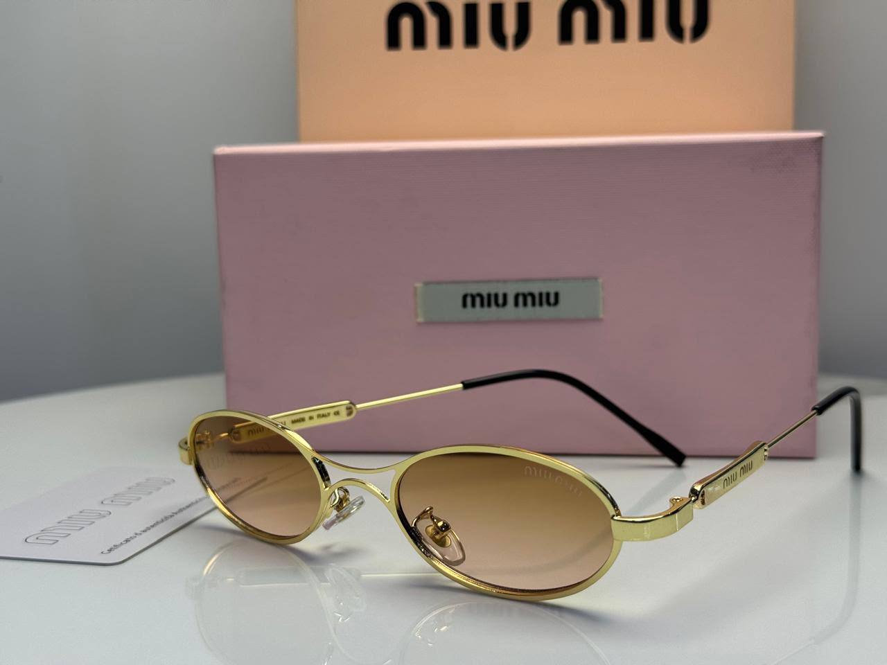 Sunglasses 

65 dhs🇦🇪🇦🇪

Zain182
♥️♥️♥️