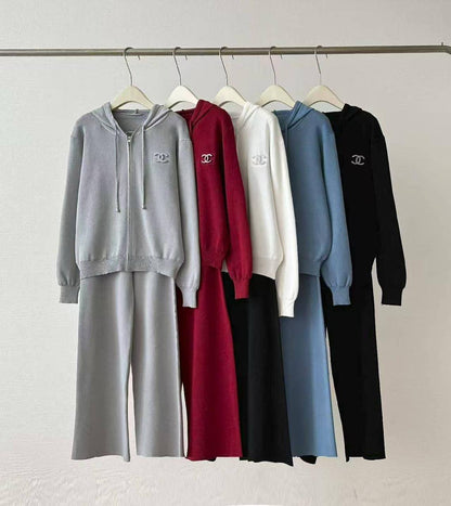 *New collections  
140 dhs❣️
*good  quality  ✅
*Sizes: free size 
*AVAILABLE NOW*

Zain231
♥️♥️♥️