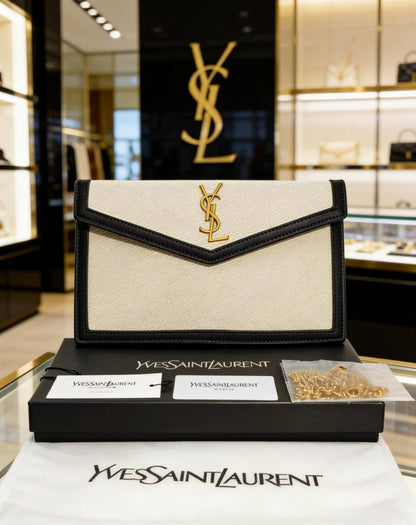 YSL

70 dhs✅

with box
🎁🎁🎁

Size:27/16

Zain07
♥️♥️♥️