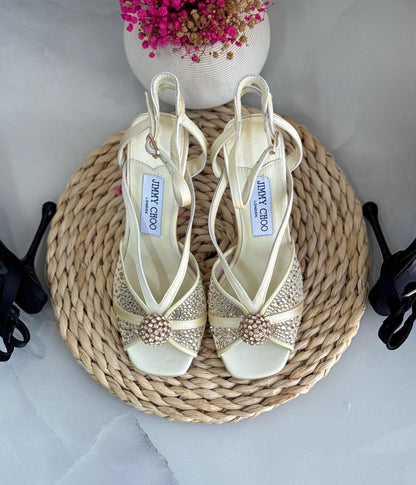 Jimmy choo 
Vip quality 
Size:36to41
450 dhs✅

Zain113
♥️♥️♥️