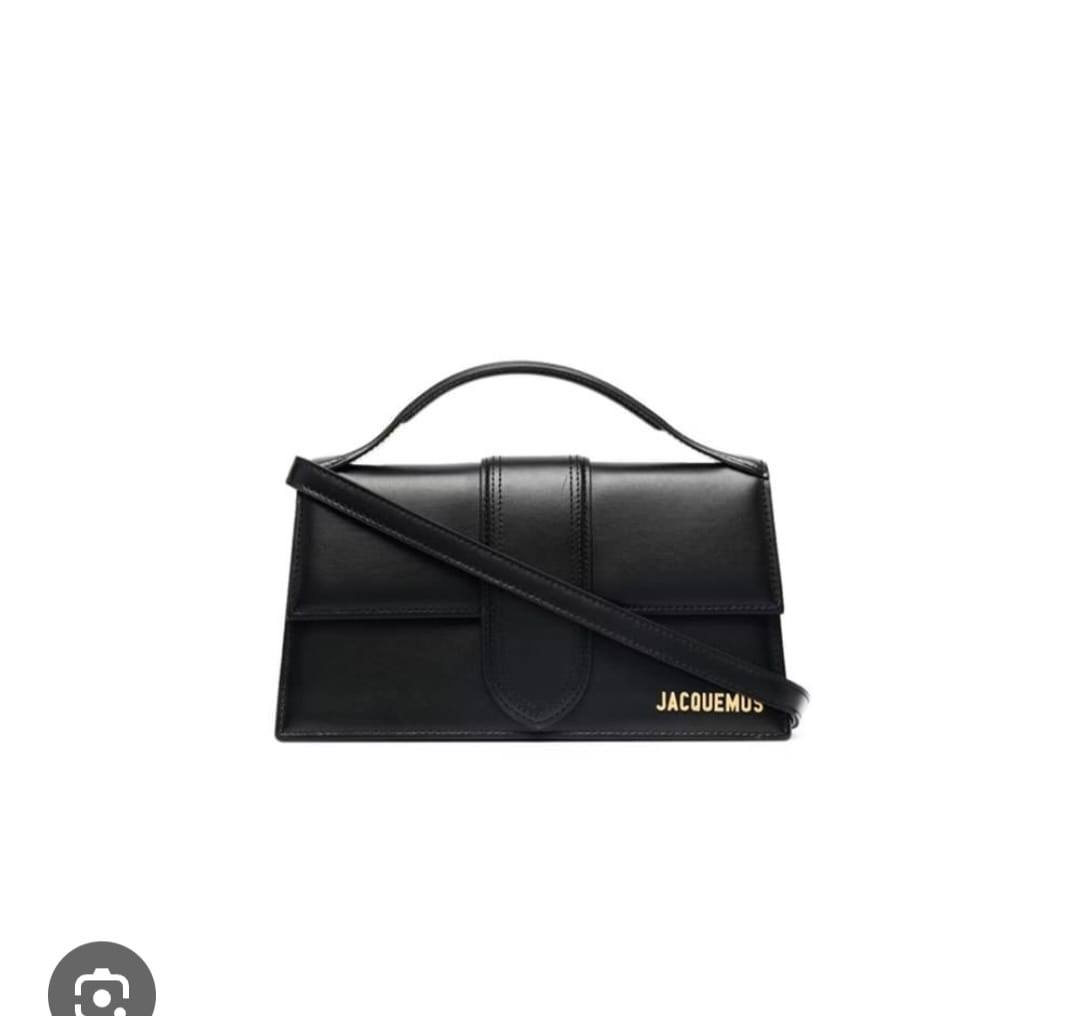 Jacquemus

110 dhs🪙🌨️

Zain143
♥️♥️♥️