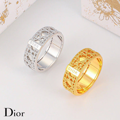 Dior ❤️‍🔥*
Bangle ✨
Ring 💍 size available 👇
6,7,8,9
Master quality 💯
With normal boxes 📦 
130 dhs✅

With master box 🗃️ 
140 dhs✅

Zain216
♥️♥️♥️