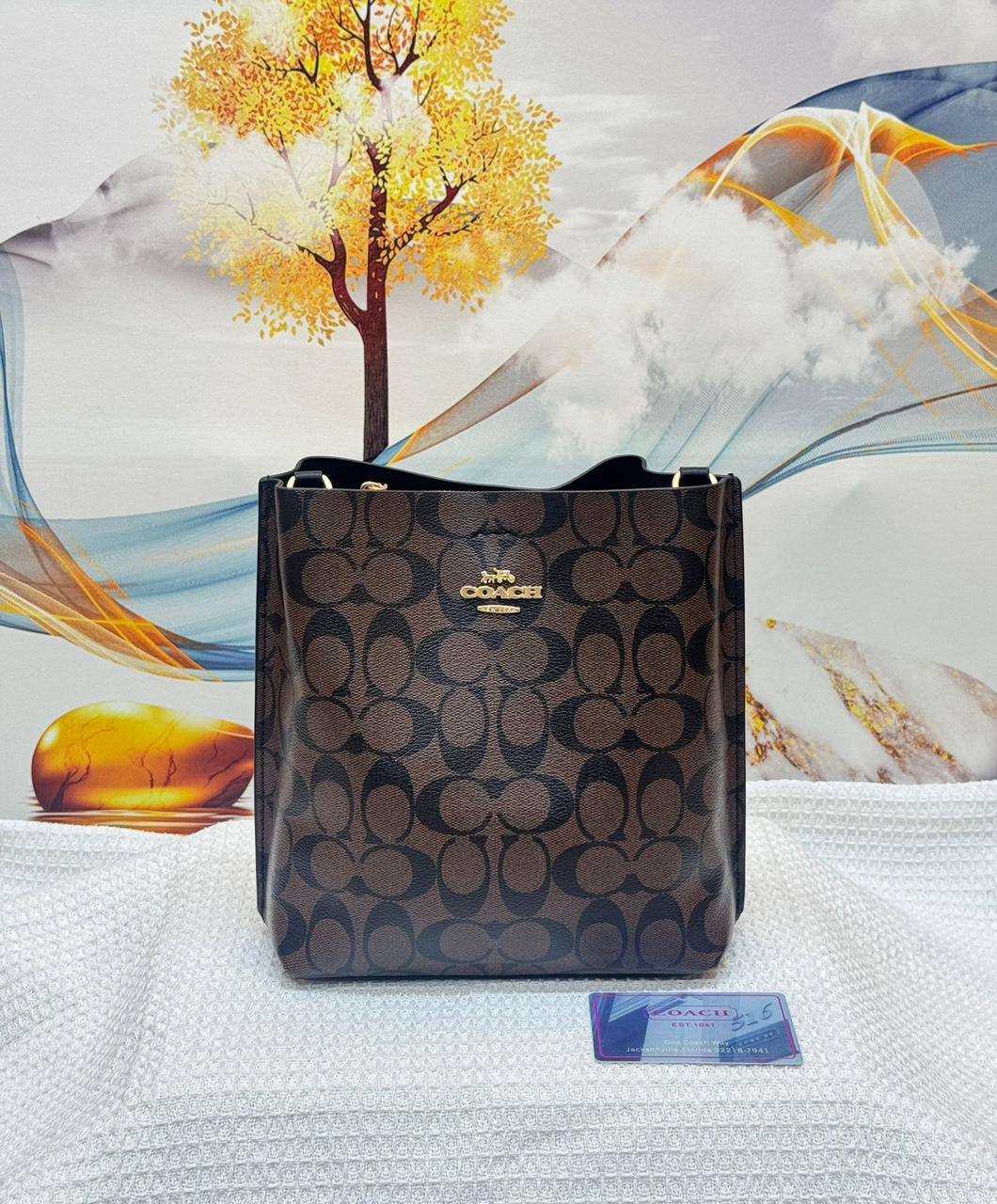Coach
Best quality

With box’s
🎁🎁🎁

95 dhs🇦🇪
size 21cm

Zain158
♥️♥️♥️