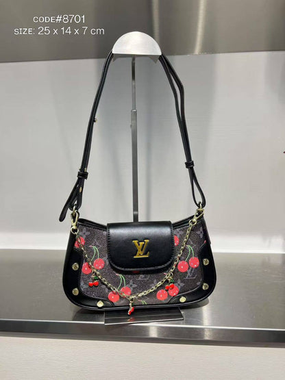 LV
sʜᴏᴜʟᴅᴇʀ ʙᴀɢ
ɢᴏʟᴅ ʜᴀʀᴅᴡᴀʀᴇ
sɪᴢᴇ : 25 cm

70 dhs🪙💕

Zain31
♥️♥️♥️