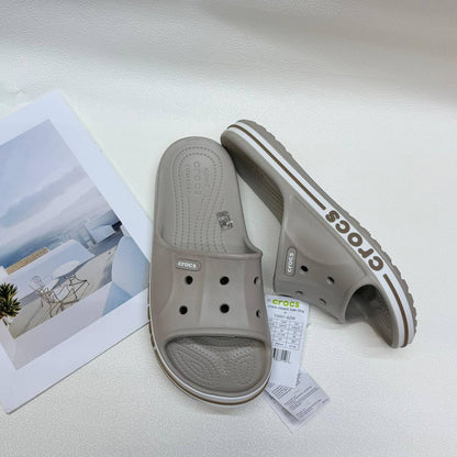 Bayaband Crocs
Size m4 to m11
40 dhs🪙🌨️

Zain236
♥️♥️♥️