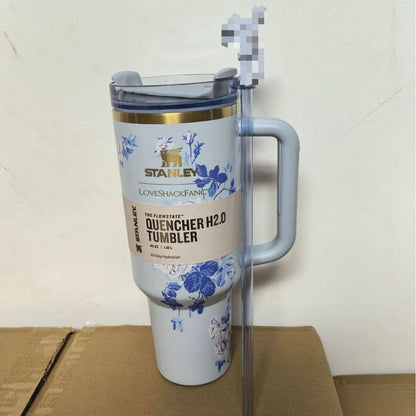 🌈 Stanley Coffee vacuum Cup 
1️⃣ First quality ＋🎁
Size ： 27 * 10 cm
65 dhs❤️
with box 🎁

Zain88
♥️♥️♥️