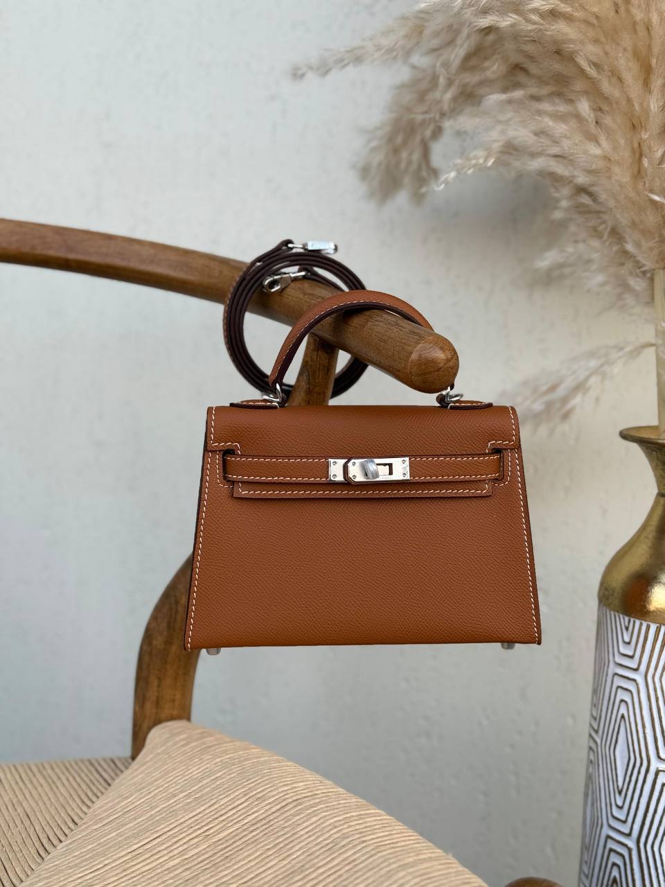 HERMES
19cm
340 dhs✅
Top quality 
With box🎁

Zain167
♥️♥️♥️