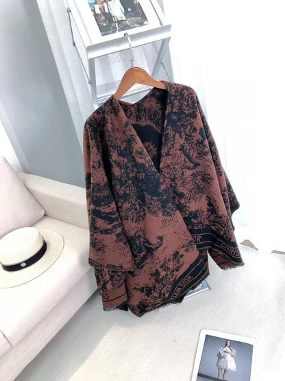 For winter big scarf 🛍️🧚‍♀️🧚‍♀️
Free size 
150 dhs🪙
Master Good pualiit

Zain231
♥️♥️♥️